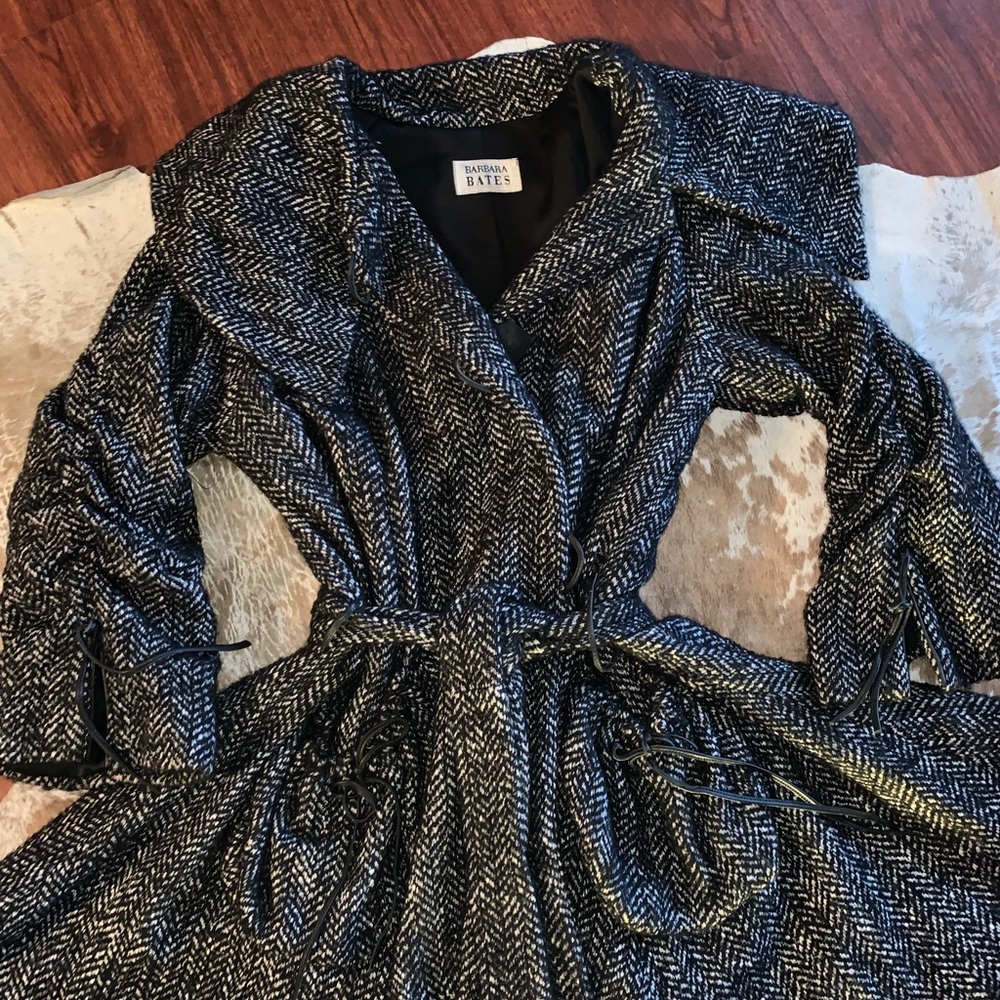 Wool blk&white swing coat